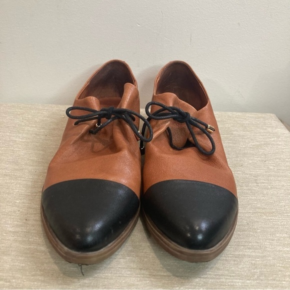 DJANGO & JULIETTE Sz 39 Kotty Leather Two Toned Colour Block Laces Pointy Flats - Picture 2 of 14